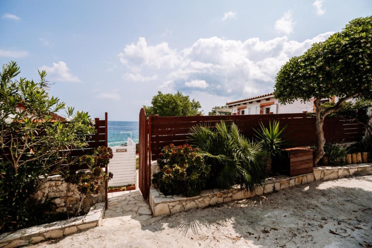 Floreika Studio By The Sea Skinária Extérieur photo